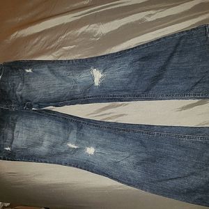 Arizona Jean Company Junior's distressed Jeans size 11